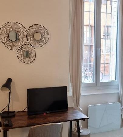 Studio En Rdc - Quai De Garonne - Capitole - Wifi Lejlighed Toulouse Eksteriør billede